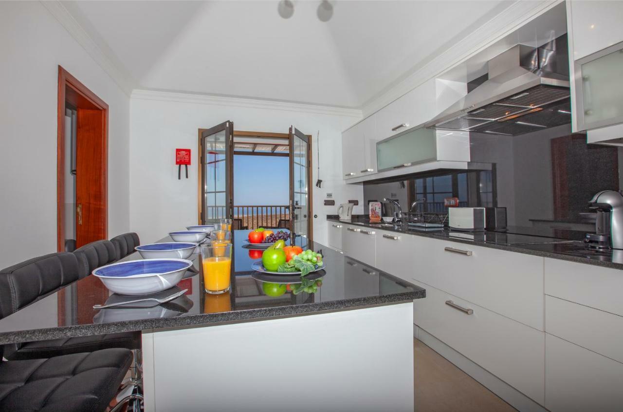 Villa Honey Rose, Güime Екстериор снимка